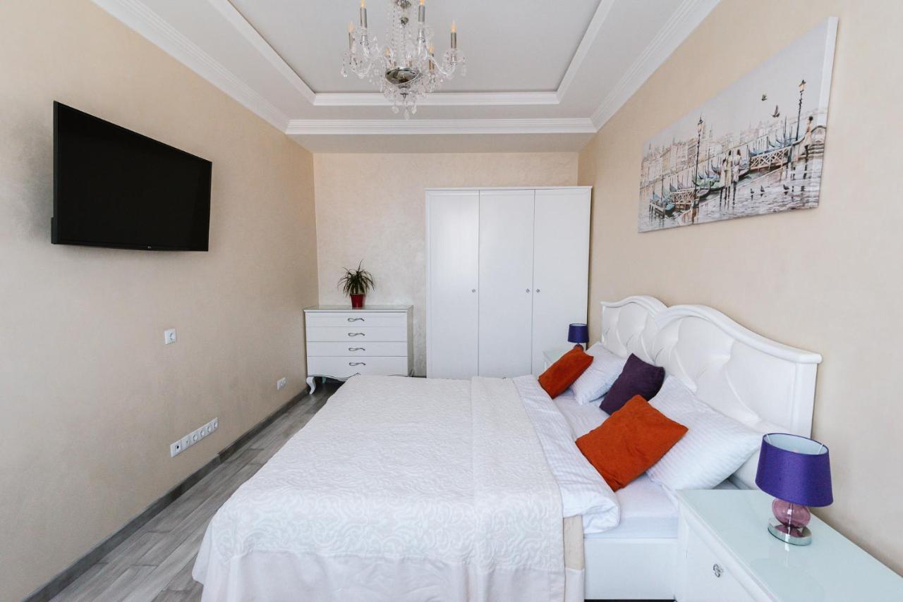 Appartement Luxury For Business & Pleasure Royal 3 à Kiev Extérieur photo